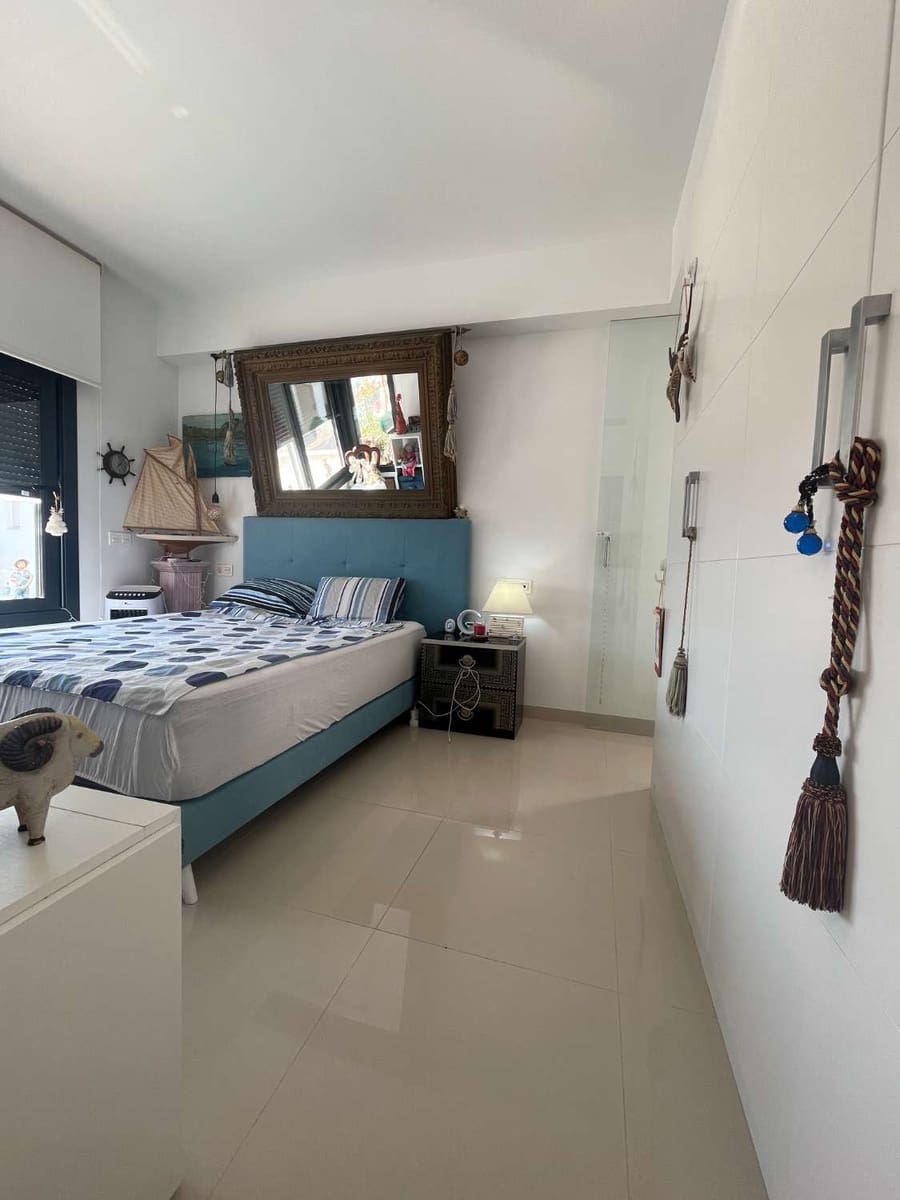 3 slaapkamer Rijtjeshuis te koop in Orihuela met zwembad garage - € 279.000 (Ref: 9173218)