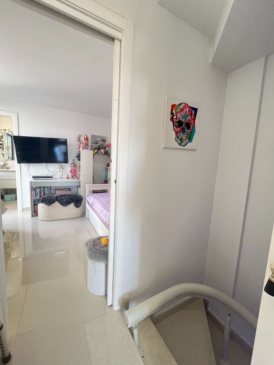 3 slaapkamer Rijtjeshuis te koop in Orihuela met zwembad garage - € 279.000 (Ref: 9173218)