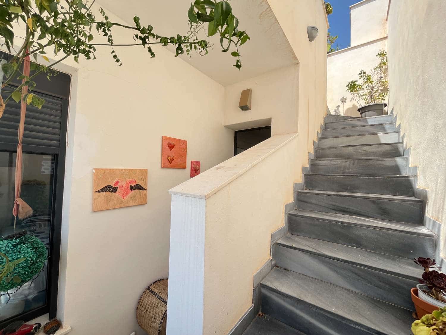 3 slaapkamer Rijtjeshuis te koop in Orihuela met zwembad garage - € 279.000 (Ref: 9173218)