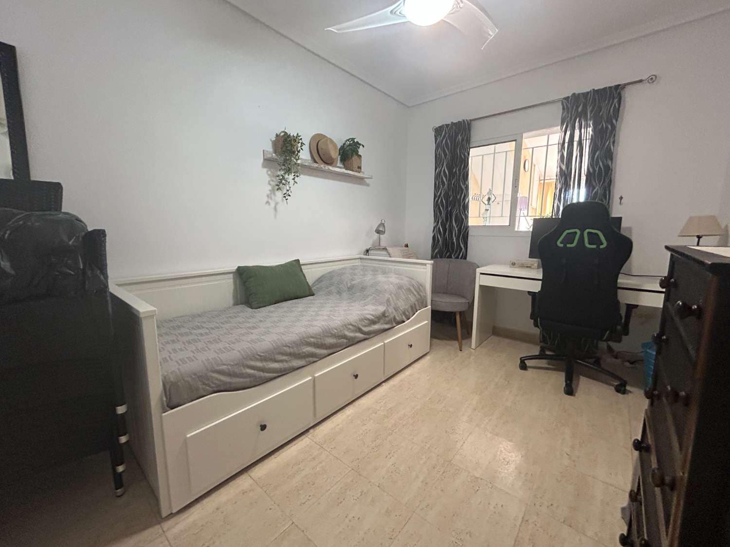 2 makuuhuone Ranta-asunto myytävänä paikassa Orihuela mukana uima-altaan - 205 000 € (Ref: 9192082)