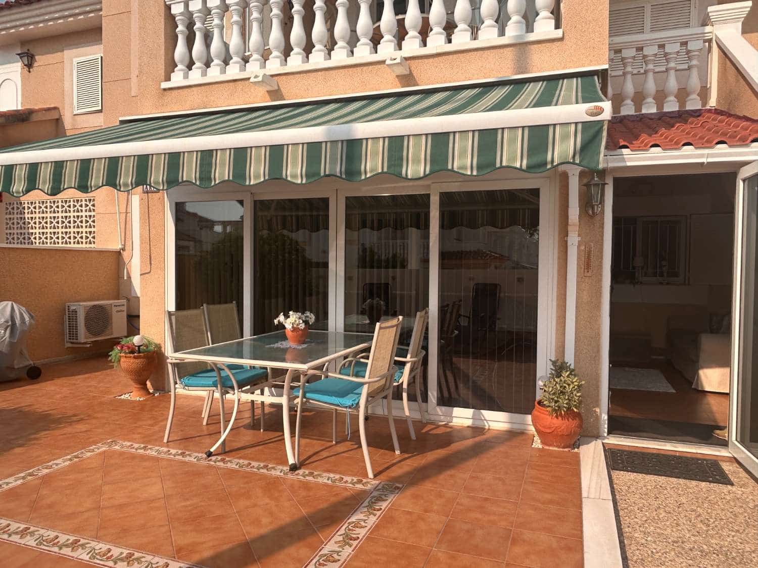 2 makuuhuone Ranta-asunto myytävänä paikassa Orihuela mukana uima-altaan - 205 000 € (Ref: 9192082)