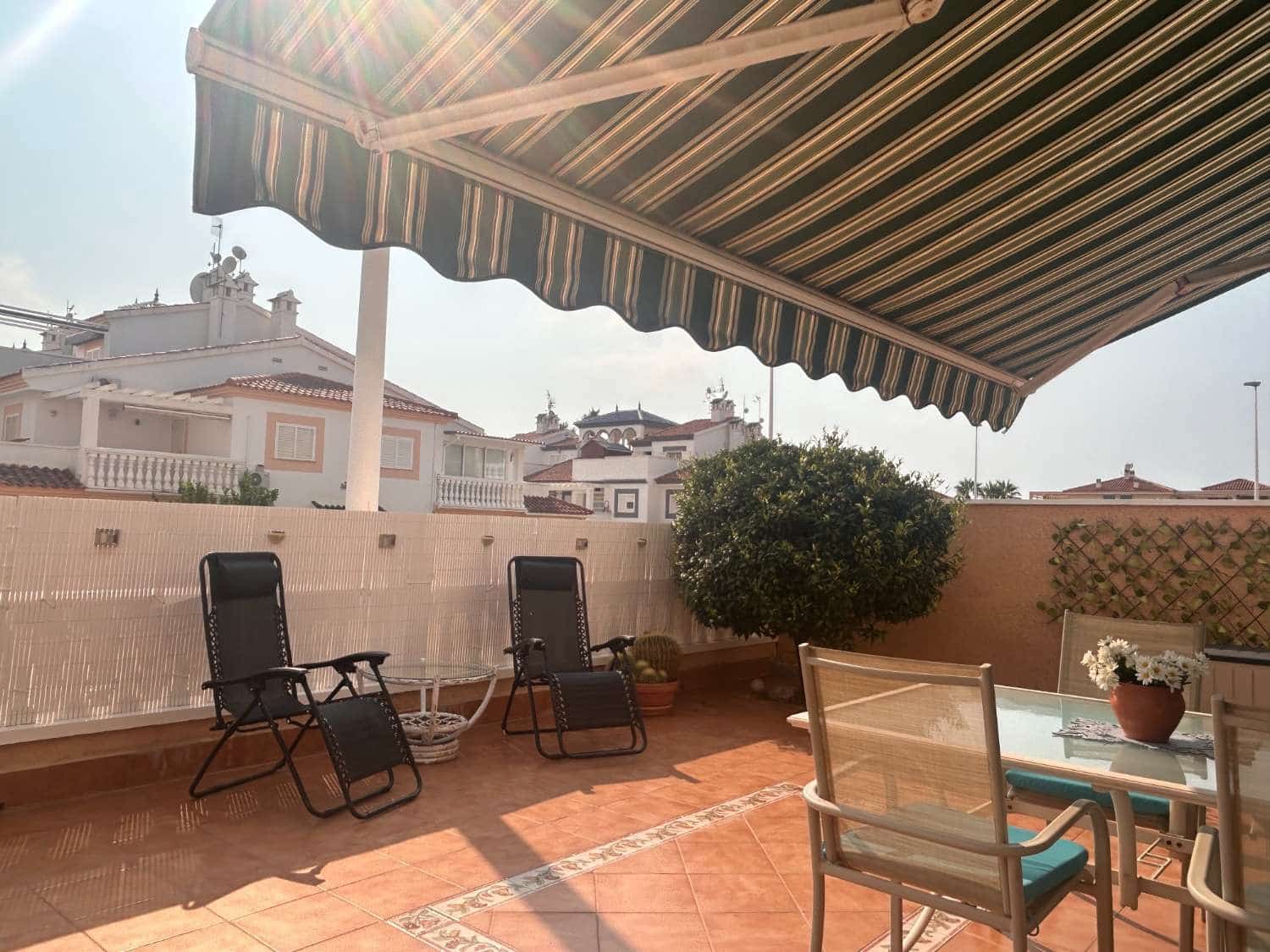 2 makuuhuone Ranta-asunto myytävänä paikassa Orihuela mukana uima-altaan - 205 000 € (Ref: 9192082)