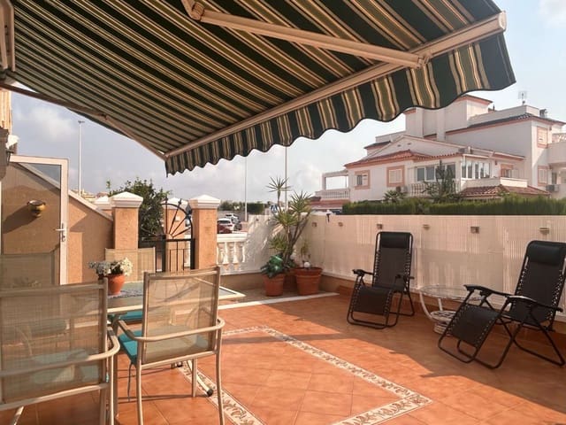 2 makuuhuone Ranta-asunto myytävänä paikassa Orihuela mukana uima-altaan - 205 000 € (Ref: 9192082)