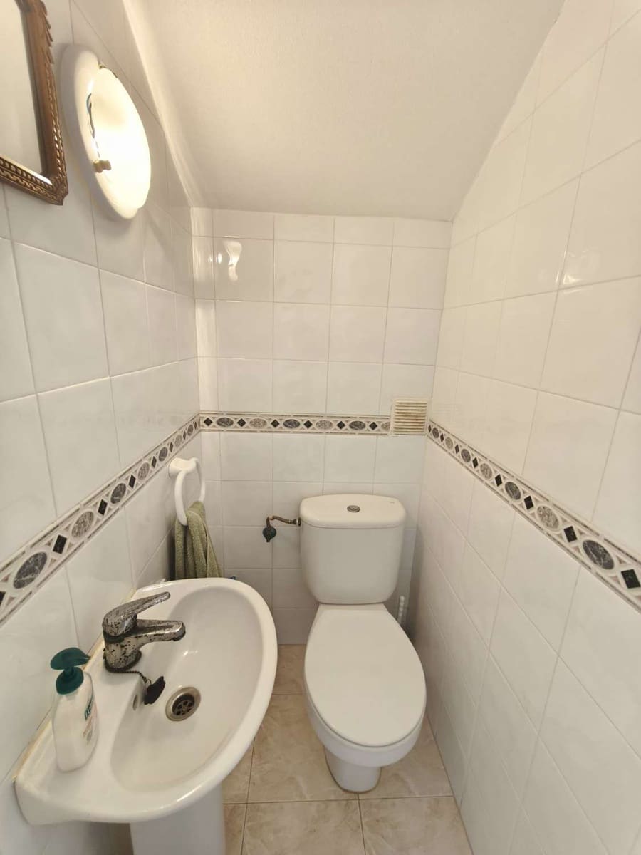 2 makuuhuone Asunto myytävänä paikassa Orihuela mukana uima-altaan - 148 000 € (Ref: 9197501)