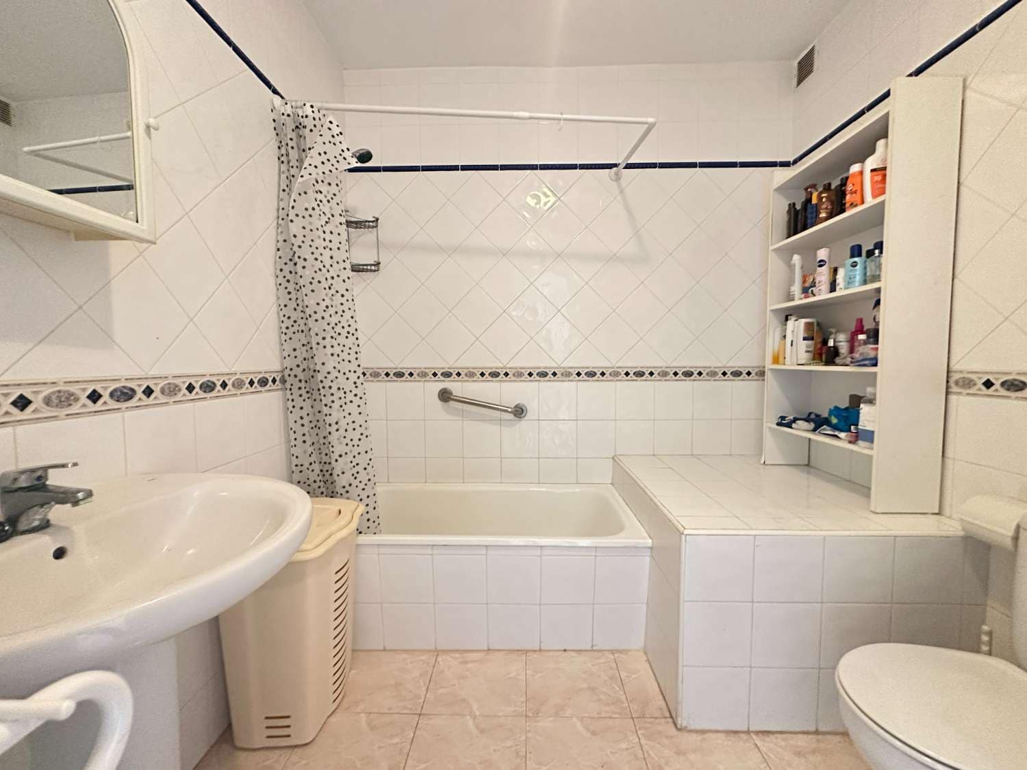 2 makuuhuone Asunto myytävänä paikassa Orihuela mukana uima-altaan - 148 000 € (Ref: 9197501)