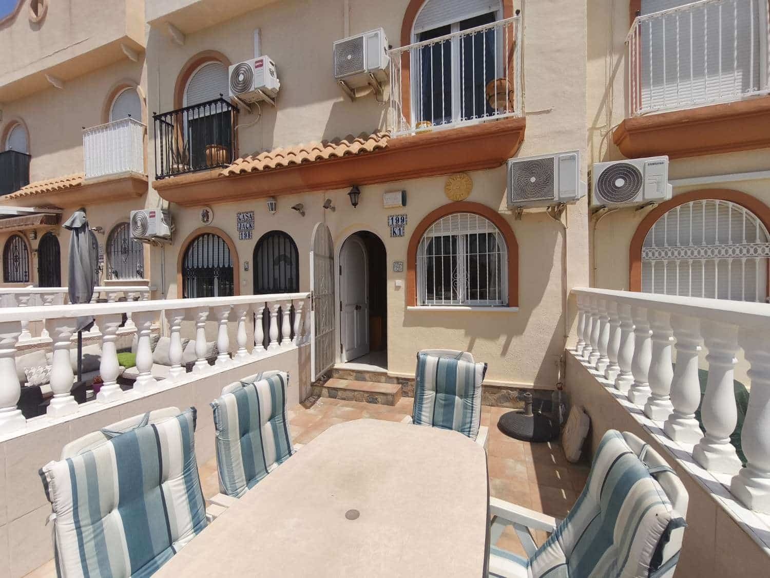 2 makuuhuone Asunto myytävänä paikassa Orihuela mukana uima-altaan - 148 000 € (Ref: 9197501)