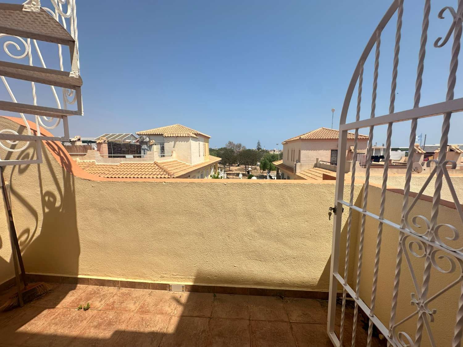 2 makuuhuone Asunto myytävänä paikassa Orihuela mukana uima-altaan - 148 000 € (Ref: 9197501)