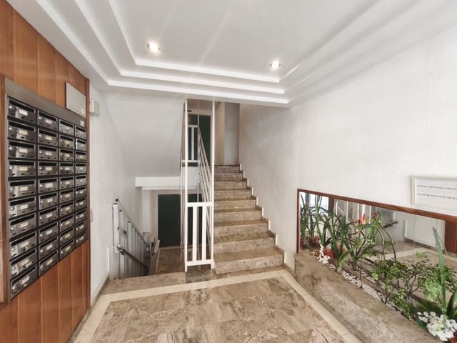 1 makuuhuone Ranta-asunto myytävänä paikassa Torrevieja mukana uima-altaan - 85 000 € (Ref: 9200295)