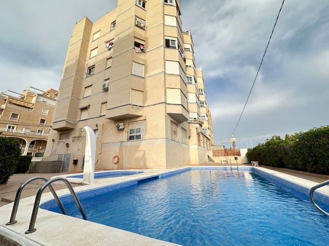 1 makuuhuone Ranta-asunto myytävänä paikassa Torrevieja mukana uima-altaan - 85 000 € (Ref: 9200295)