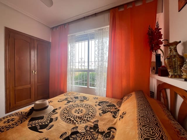 1 makuuhuone Ranta-asunto myytävänä paikassa Torrevieja mukana uima-altaan - 85 000 € (Ref: 9200295)