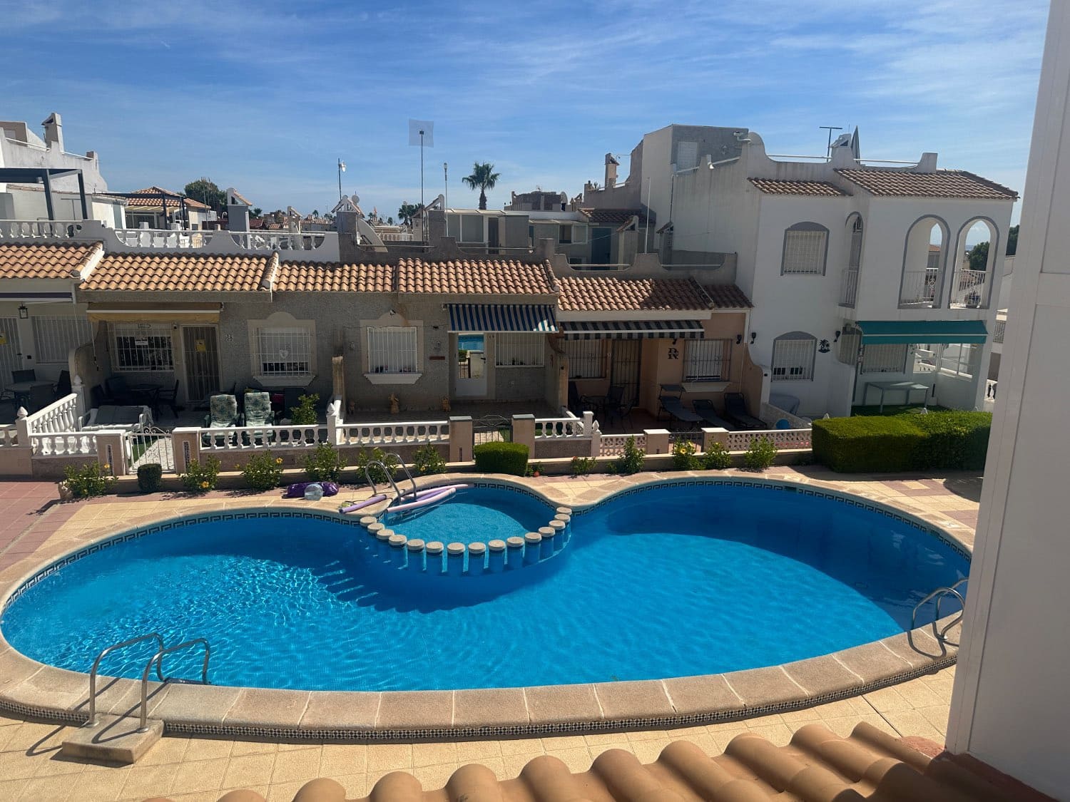 2 soveværelse Bungalow til salg i Orihuela med swimmingpool - € 162.900 (Ref: 9202219)