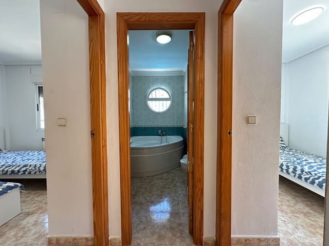 3 makuuhuone Asunto myytävänä paikassa Orihuela mukana uima-altaan - 249 900 € (Ref: 9226250)