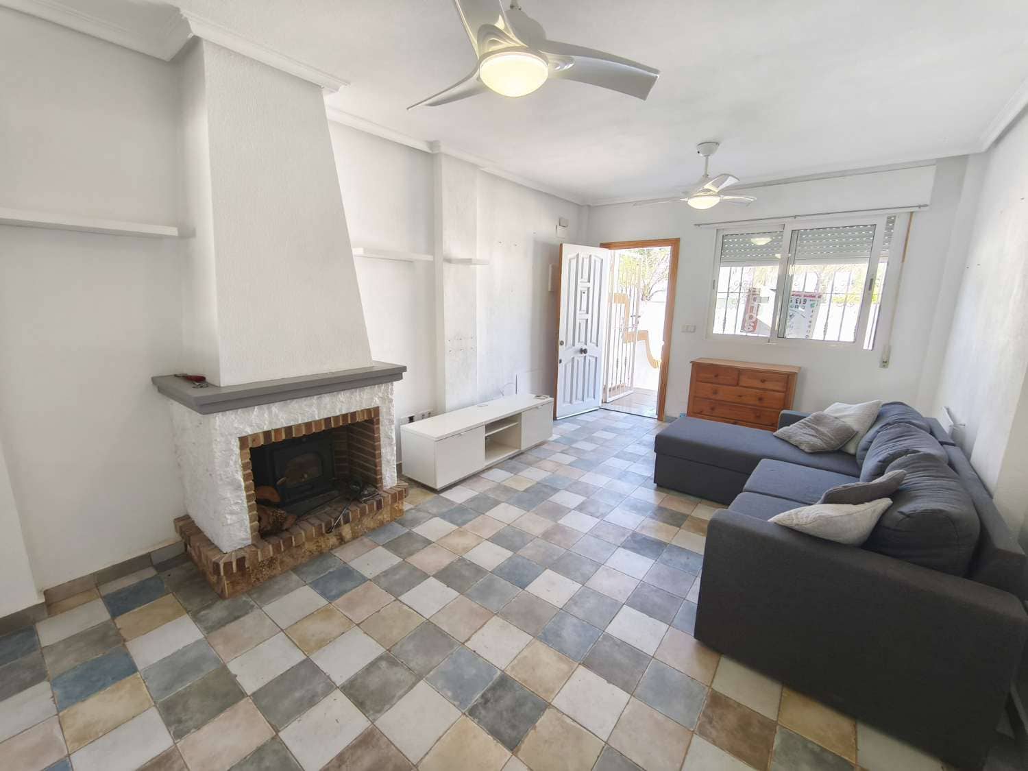 3 soveværelse Lejlighed til salg i Orihuela med swimmingpool - € 159.950 (Ref: 9236033)