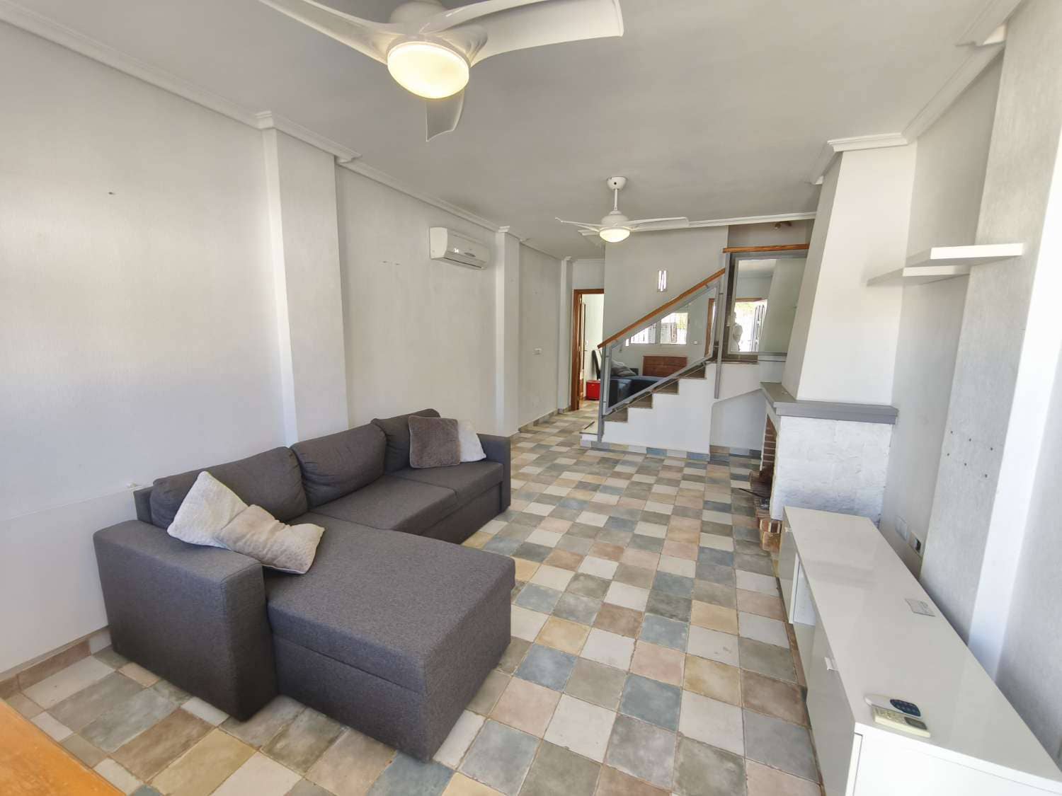 3 soveværelse Lejlighed til salg i Orihuela med swimmingpool - € 159.950 (Ref: 9236033)