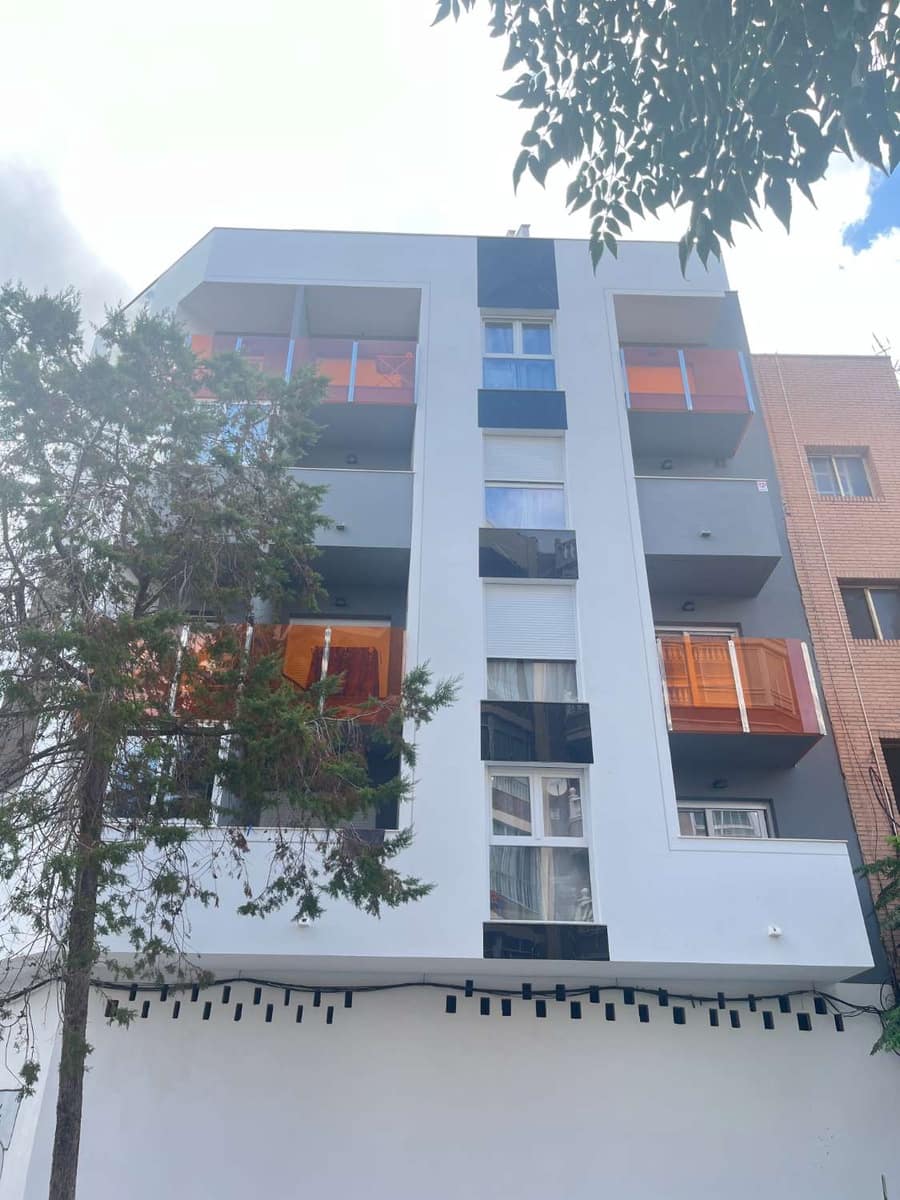 2 makuuhuone Ranta-asunto myytävänä paikassa Torrevieja mukana uima-altaan - 239 000 € (Ref: 9251881)