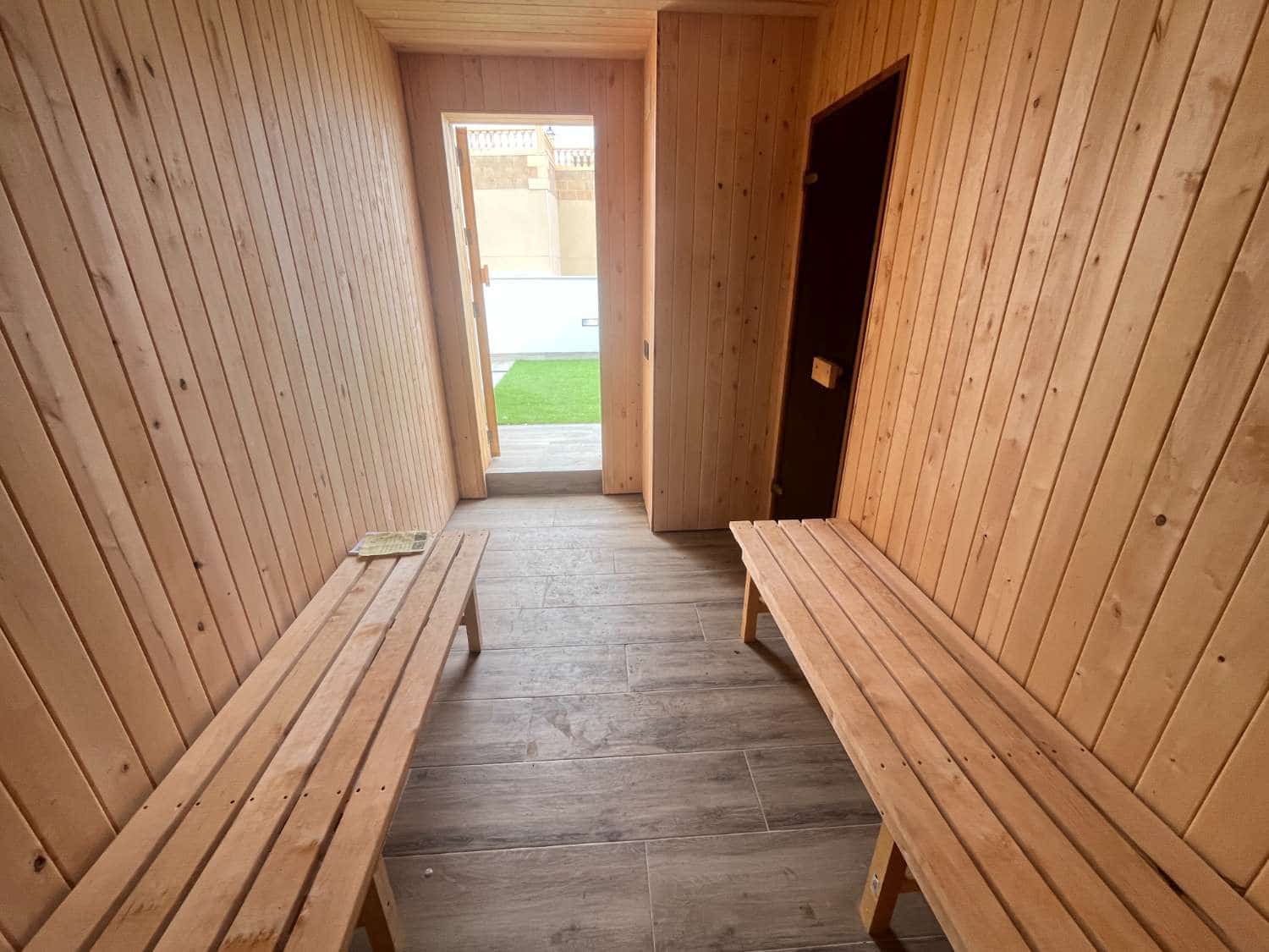 2 makuuhuone Ranta-asunto myytävänä paikassa Torrevieja mukana uima-altaan - 239 000 € (Ref: 9251881)