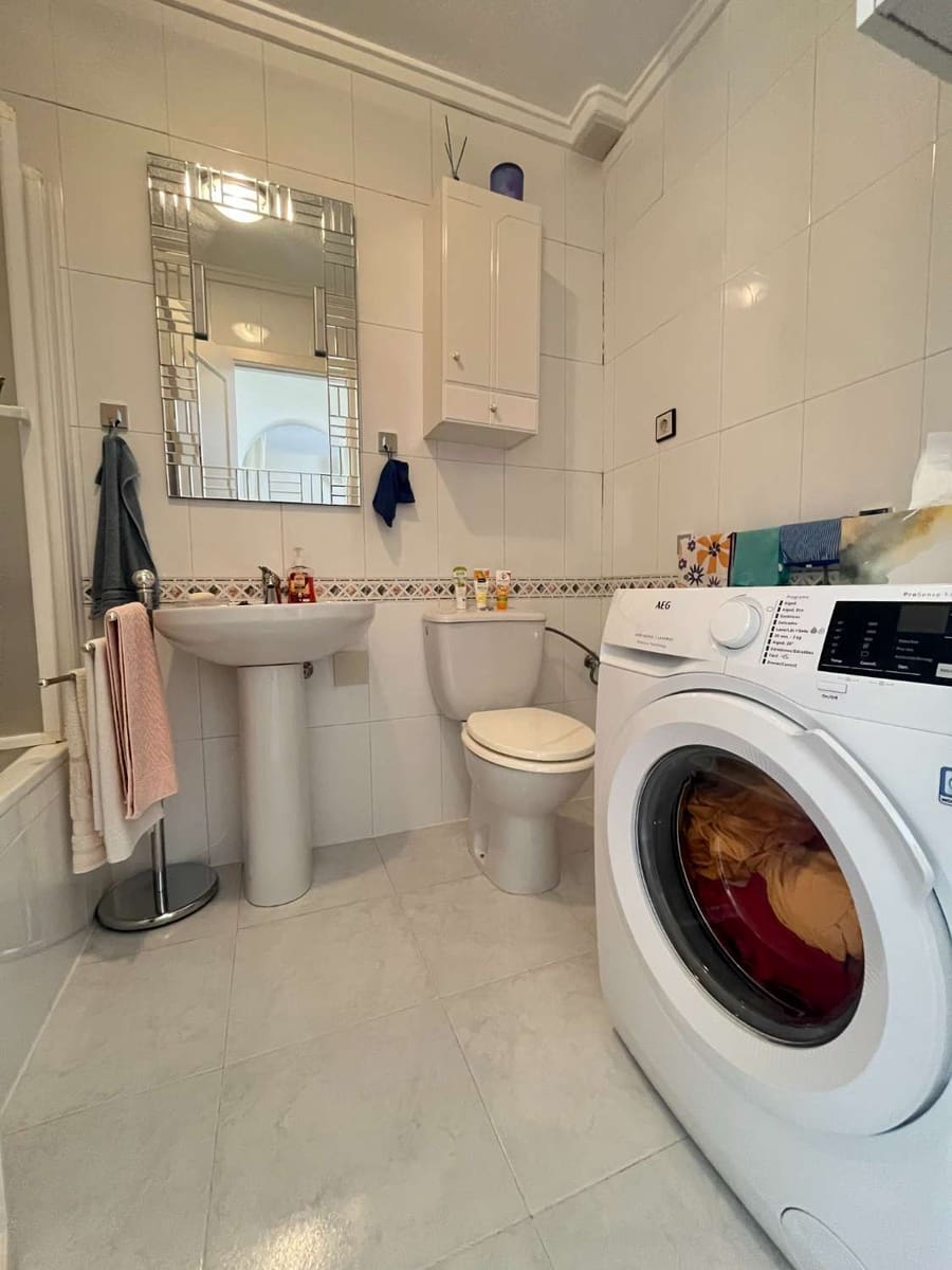 2 makuuhuone Ranta-asunto myytävänä paikassa Orihuela mukana uima-altaan - 135 000 € (Ref: 9291056)