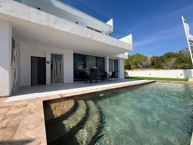 3 sovrum Villa till salu i Orihuela med pool - 575 000 € (Ref: 9294196)