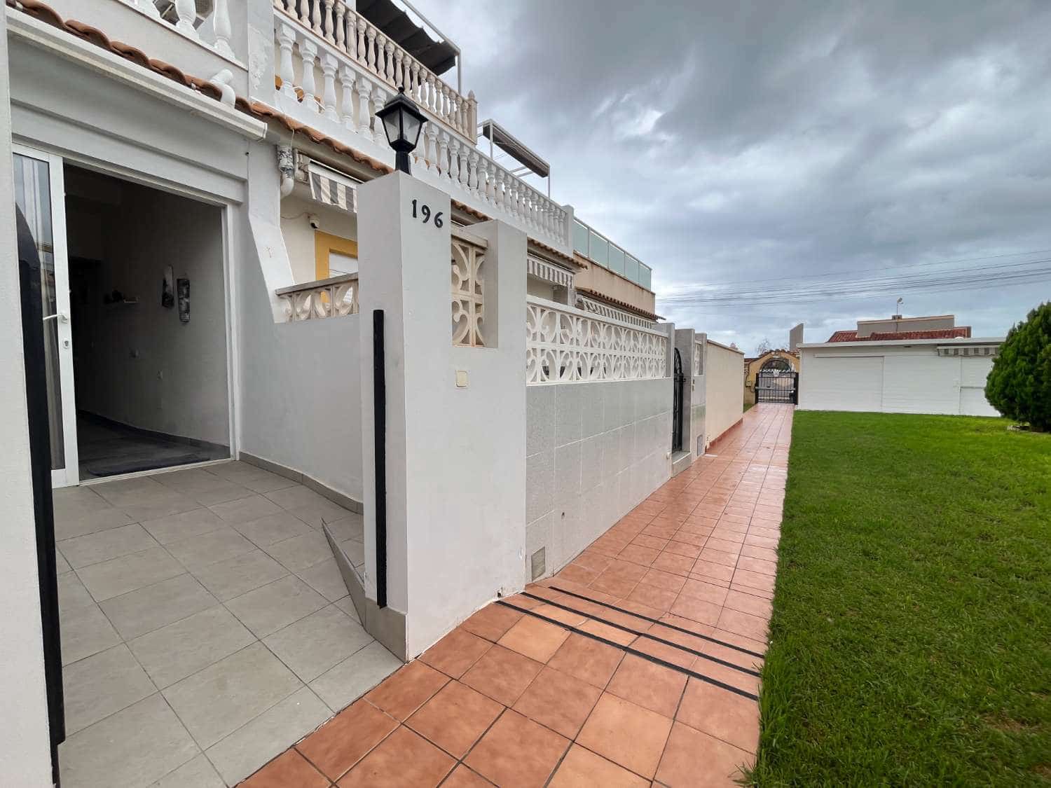 2 soverom Kjedet enebolig til salgs i Orihuela - € 159 900 (Ref: 9294197)