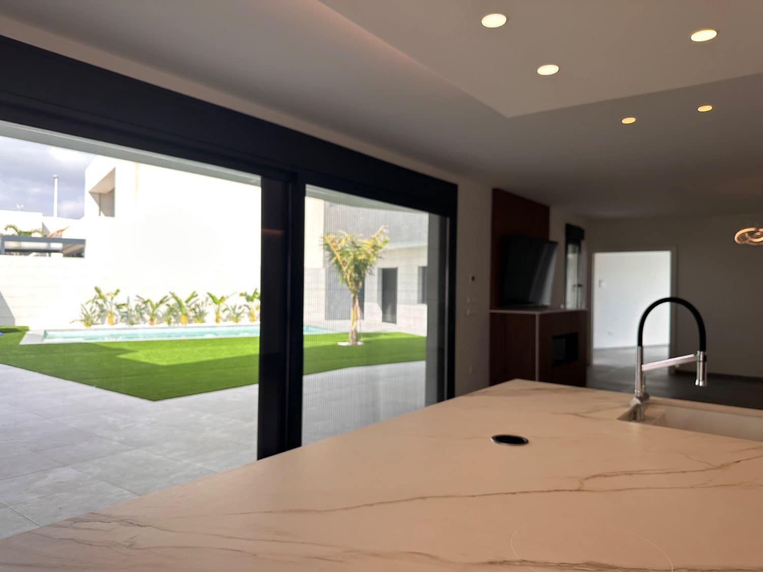 5 soveværelse Rækkehus til salg i San Pedro del Pinatar med swimmingpool - € 1.300.000 (Ref: 9297458)