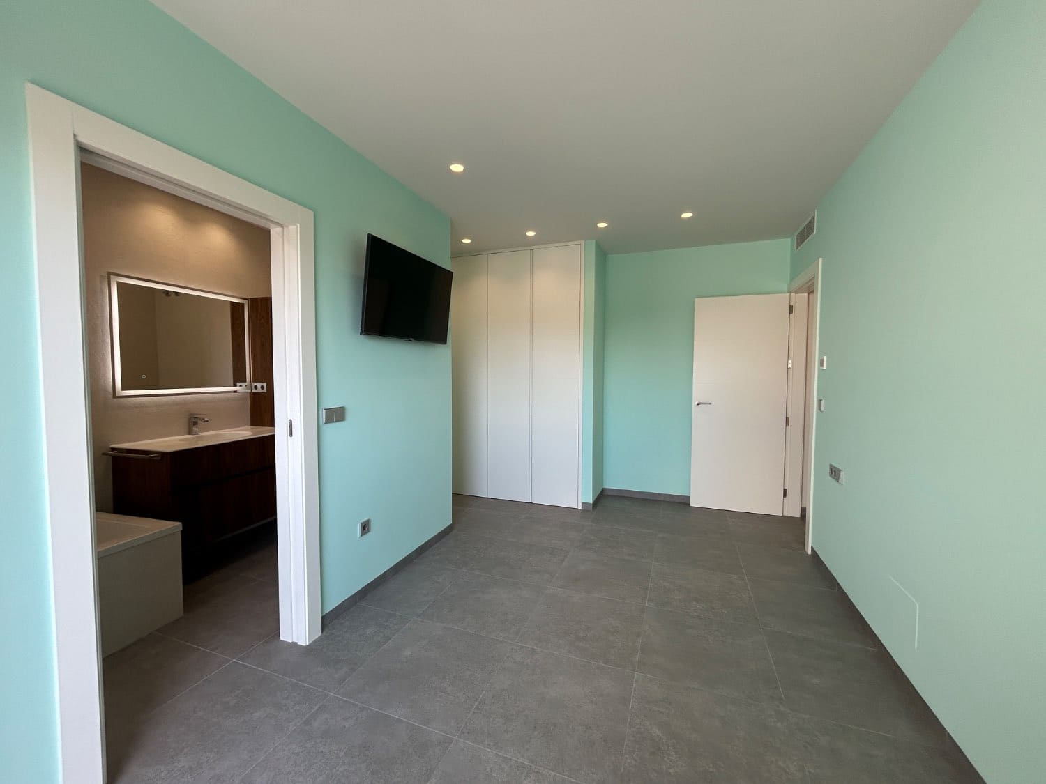 5 soveværelse Rækkehus til salg i San Pedro del Pinatar med swimmingpool - € 1.300.000 (Ref: 9297458)