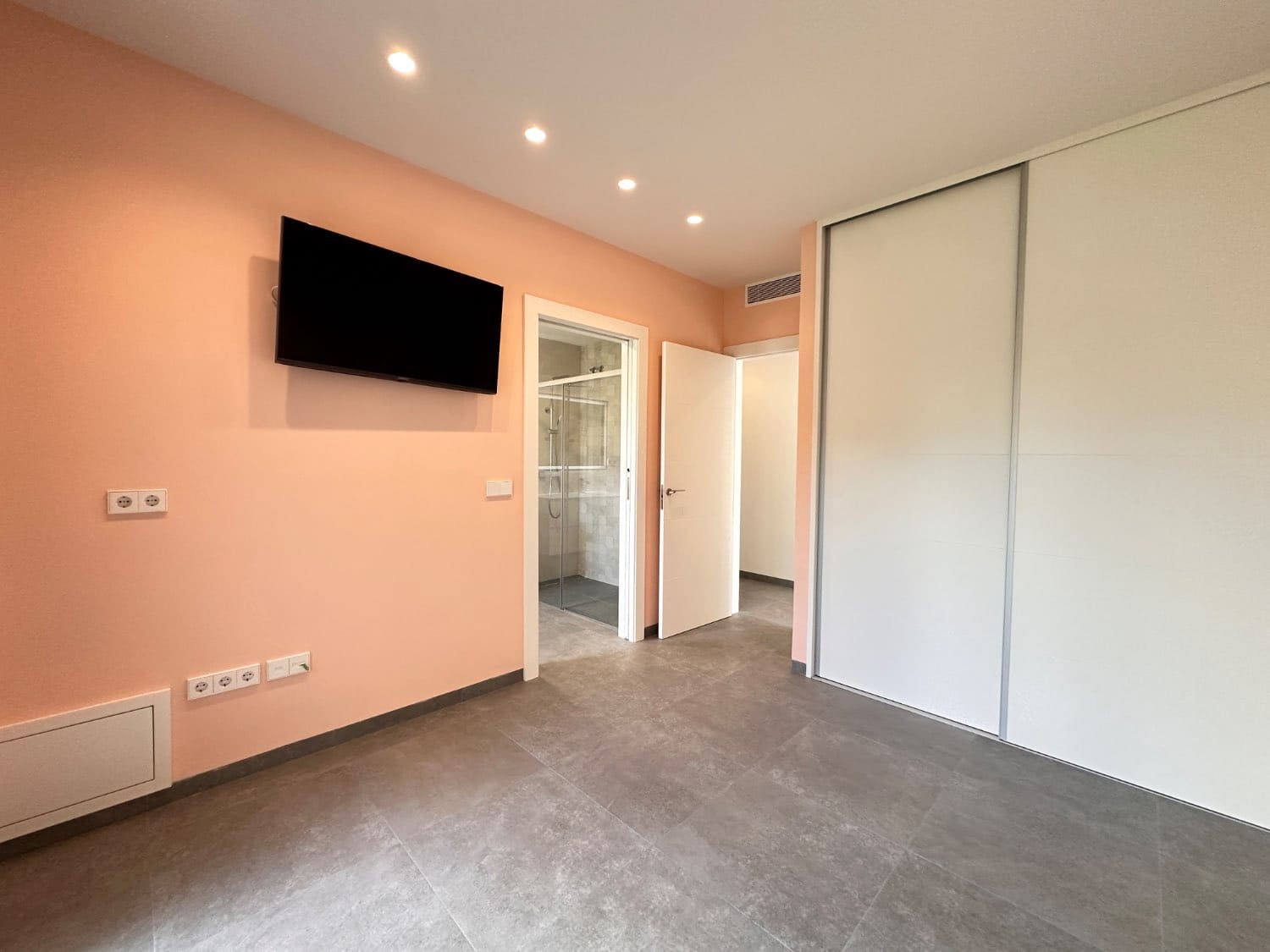 5 soveværelse Rækkehus til salg i San Pedro del Pinatar med swimmingpool - € 1.300.000 (Ref: 9297458)