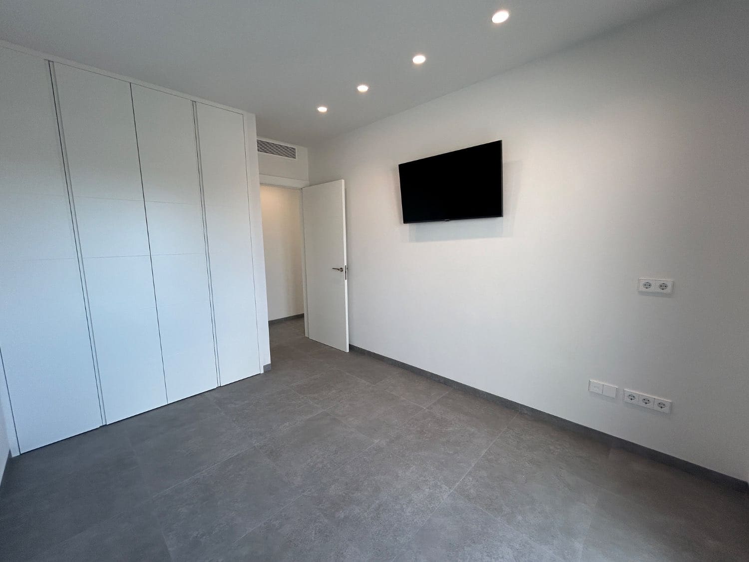 5 soveværelse Rækkehus til salg i San Pedro del Pinatar med swimmingpool - € 1.300.000 (Ref: 9297458)