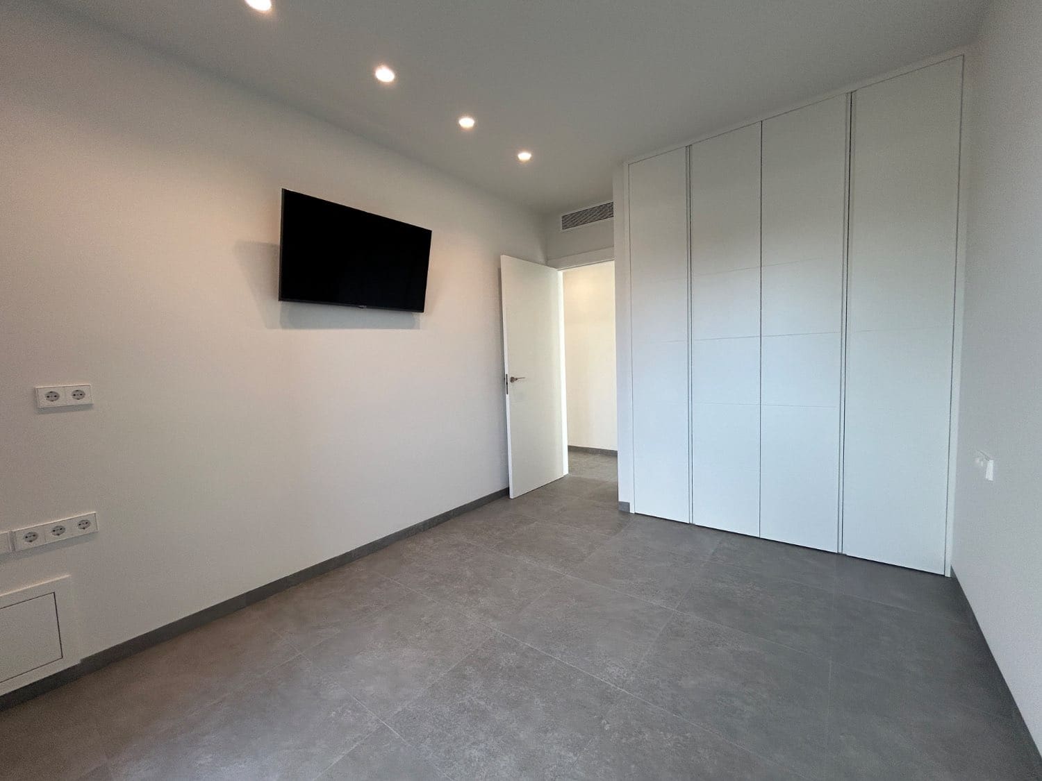 5 soveværelse Rækkehus til salg i San Pedro del Pinatar med swimmingpool - € 1.300.000 (Ref: 9297458)