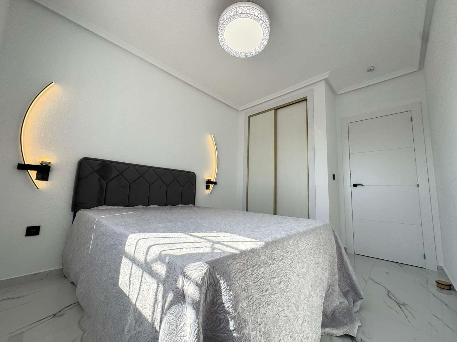 1 makuuhuone Ranta-asunto myytävänä paikassa Orihuela mukana uima-altaan - 170 000 € (Ref: 9308257)