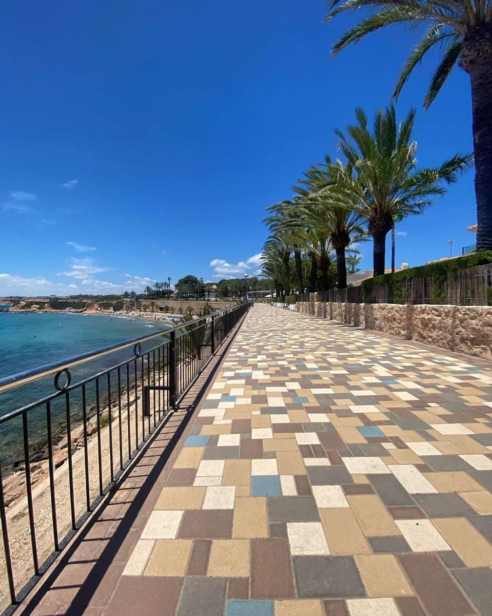 3 bedroom Villa for sale in Orihuela with pool - € 475,000 (Ref: 9321533)