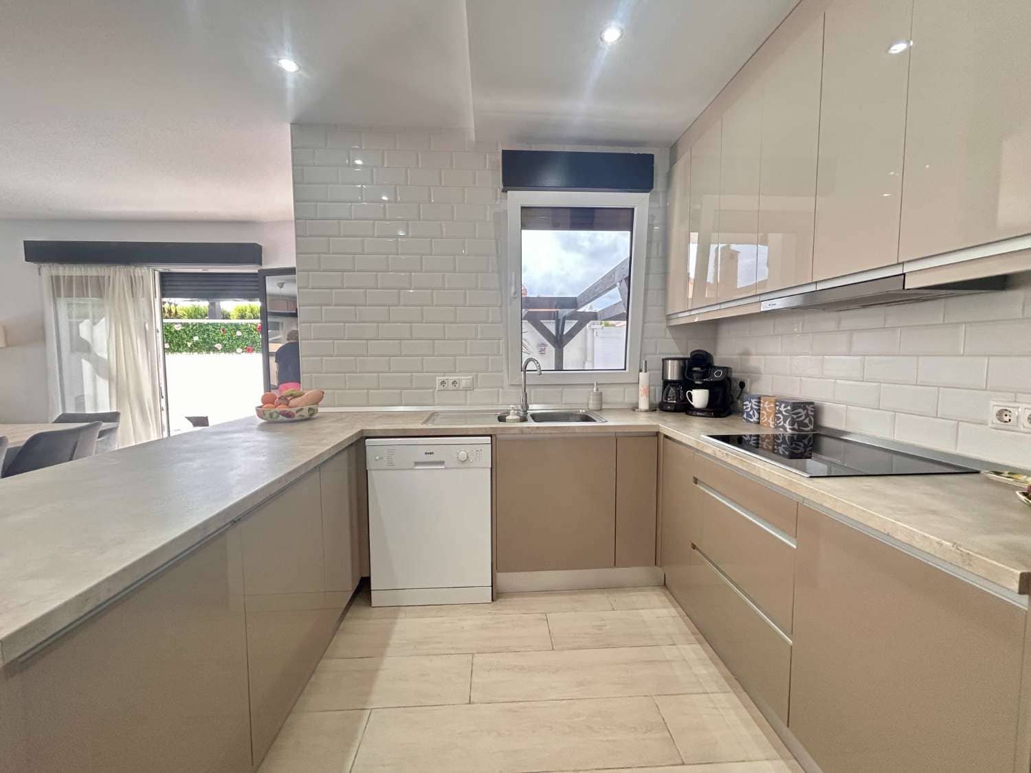 3 bedroom Villa for sale in Orihuela with pool - € 475,000 (Ref: 9321533)