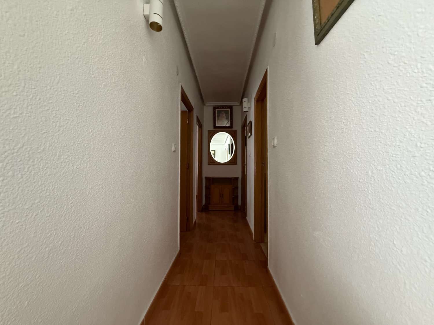 3 bedroom Flat for sale in Torrevieja - € 140,000 (Ref: 9321535)