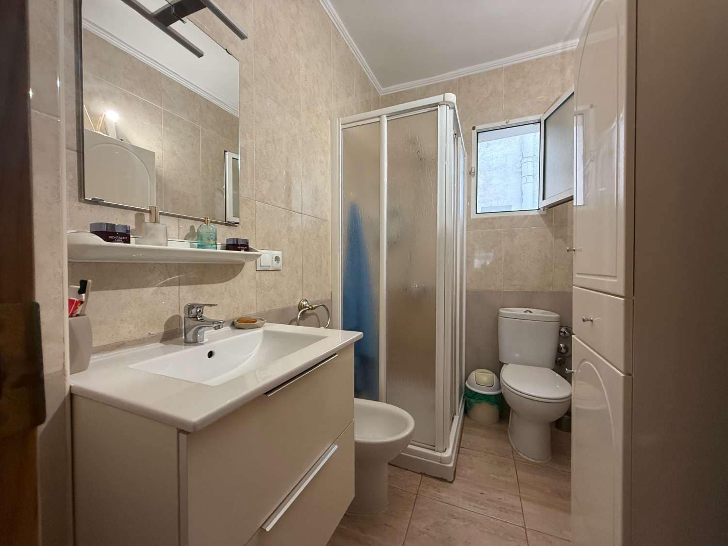 3 bedroom Flat for sale in Torrevieja - € 140,000 (Ref: 9321535)