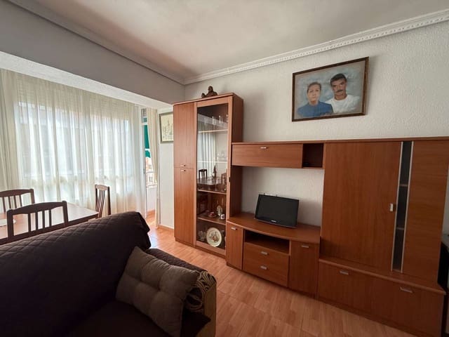 3 bedroom Flat for sale in Torrevieja - € 140,000 (Ref: 9321535)