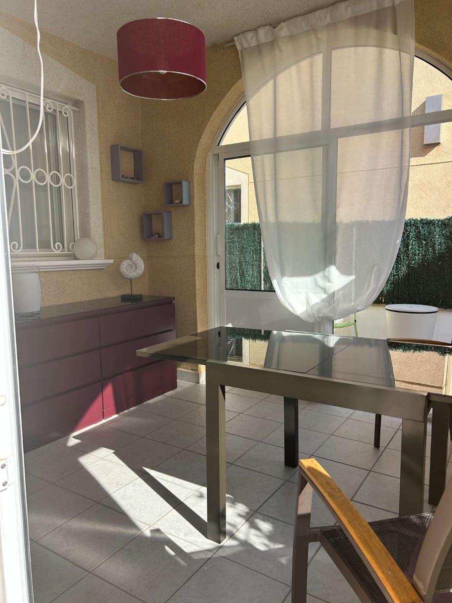 2 makuuhuone Huvila myytävänä paikassa Orihuela Costa mukana uima-altaan 
autotalli - 225 000 € (Ref: 9326016)