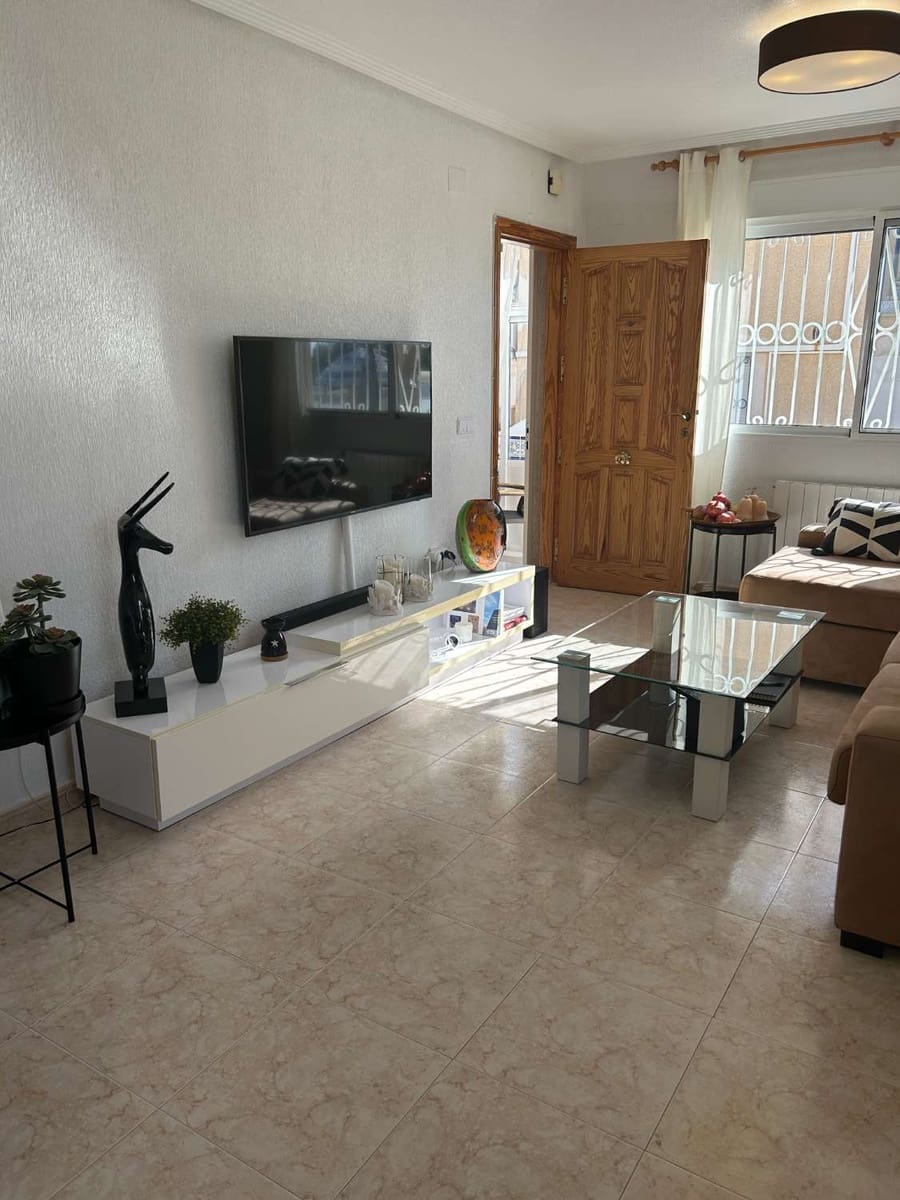 2 makuuhuone Huvila myytävänä paikassa Orihuela Costa mukana uima-altaan 
autotalli - 225 000 € (Ref: 9326016)