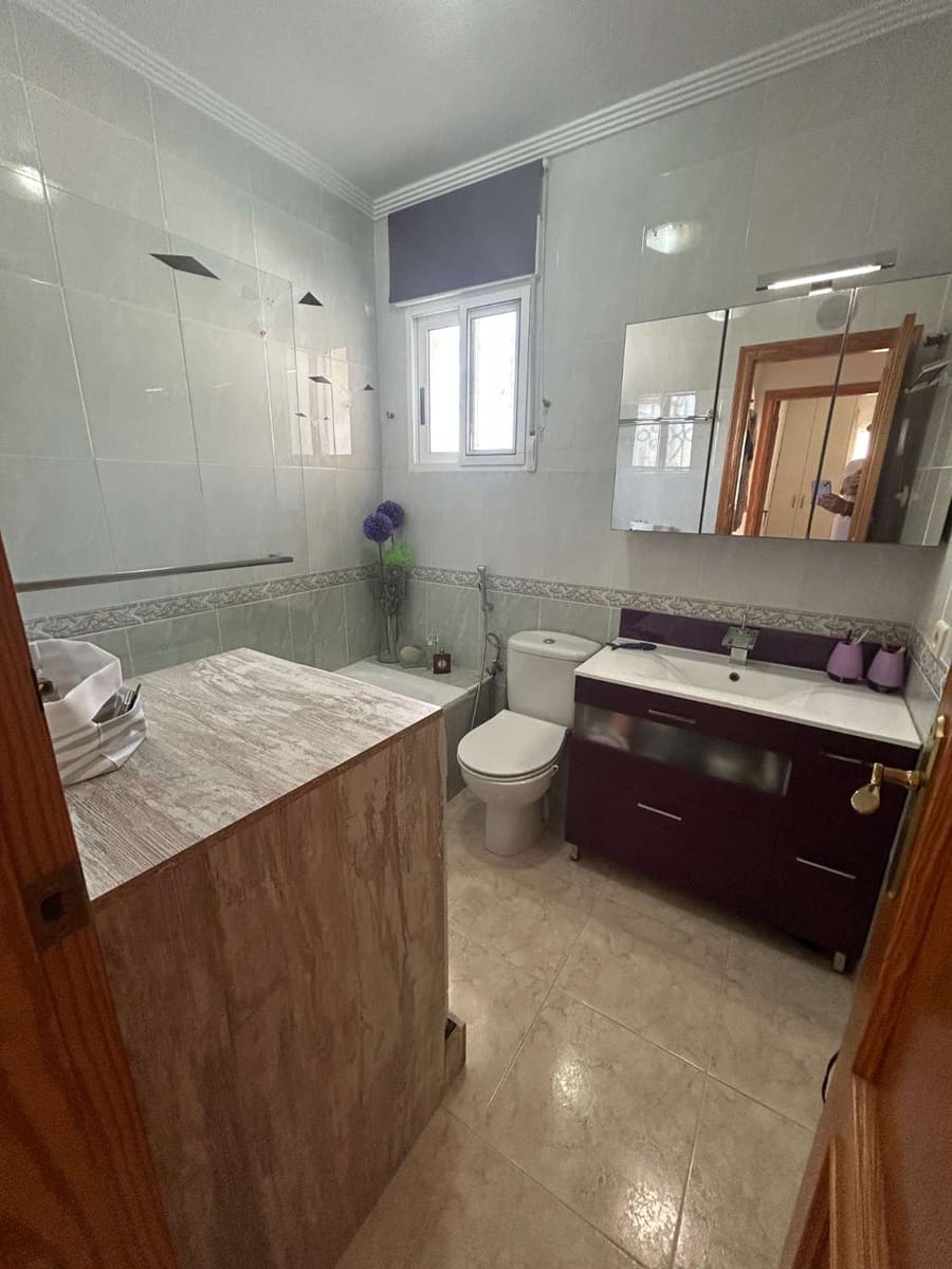 2 makuuhuone Huvila myytävänä paikassa Orihuela Costa mukana uima-altaan 
autotalli - 225 000 € (Ref: 9326016)