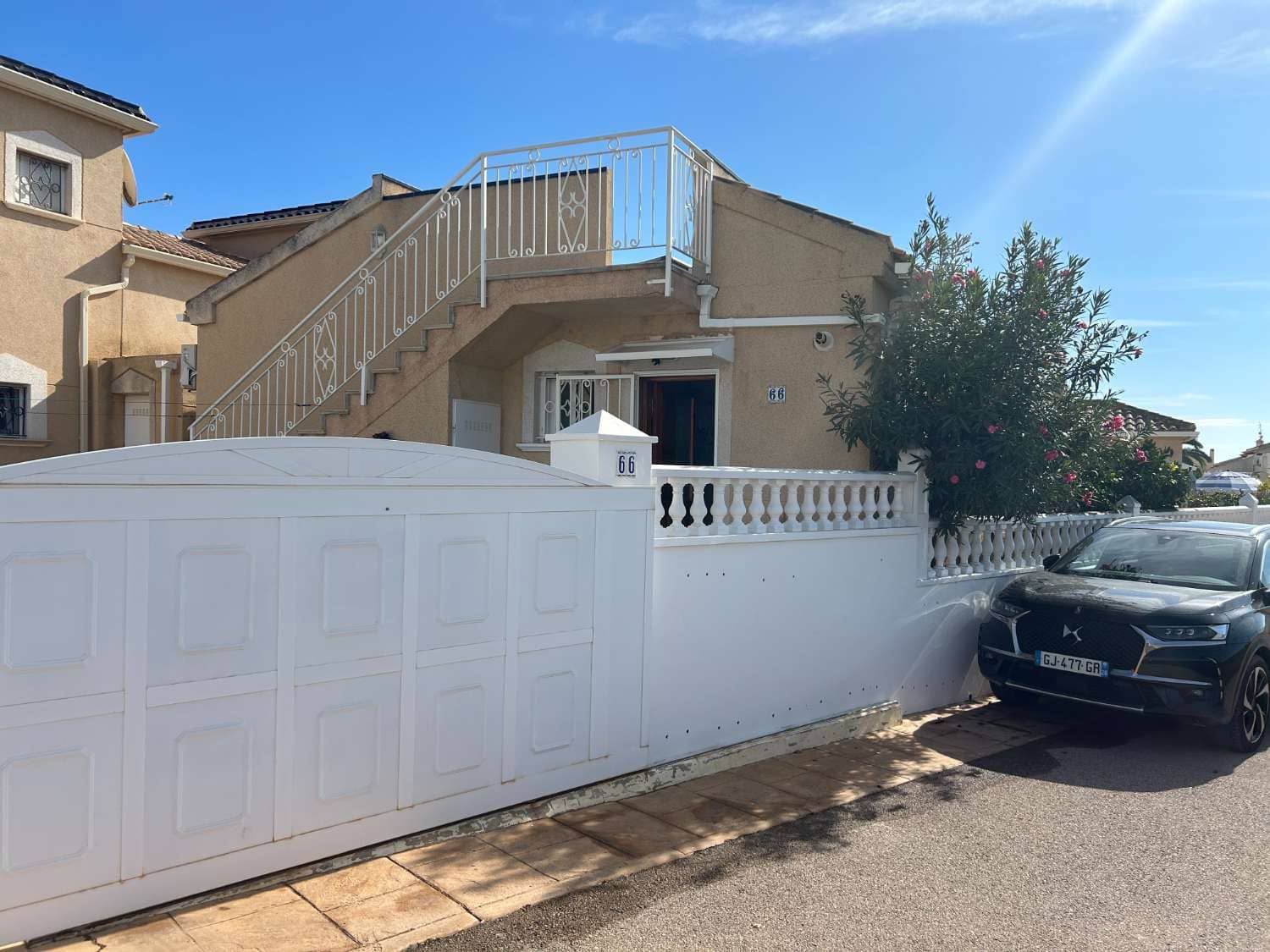 2 makuuhuone Huvila myytävänä paikassa Orihuela Costa mukana uima-altaan 
autotalli - 225 000 € (Ref: 9326016)