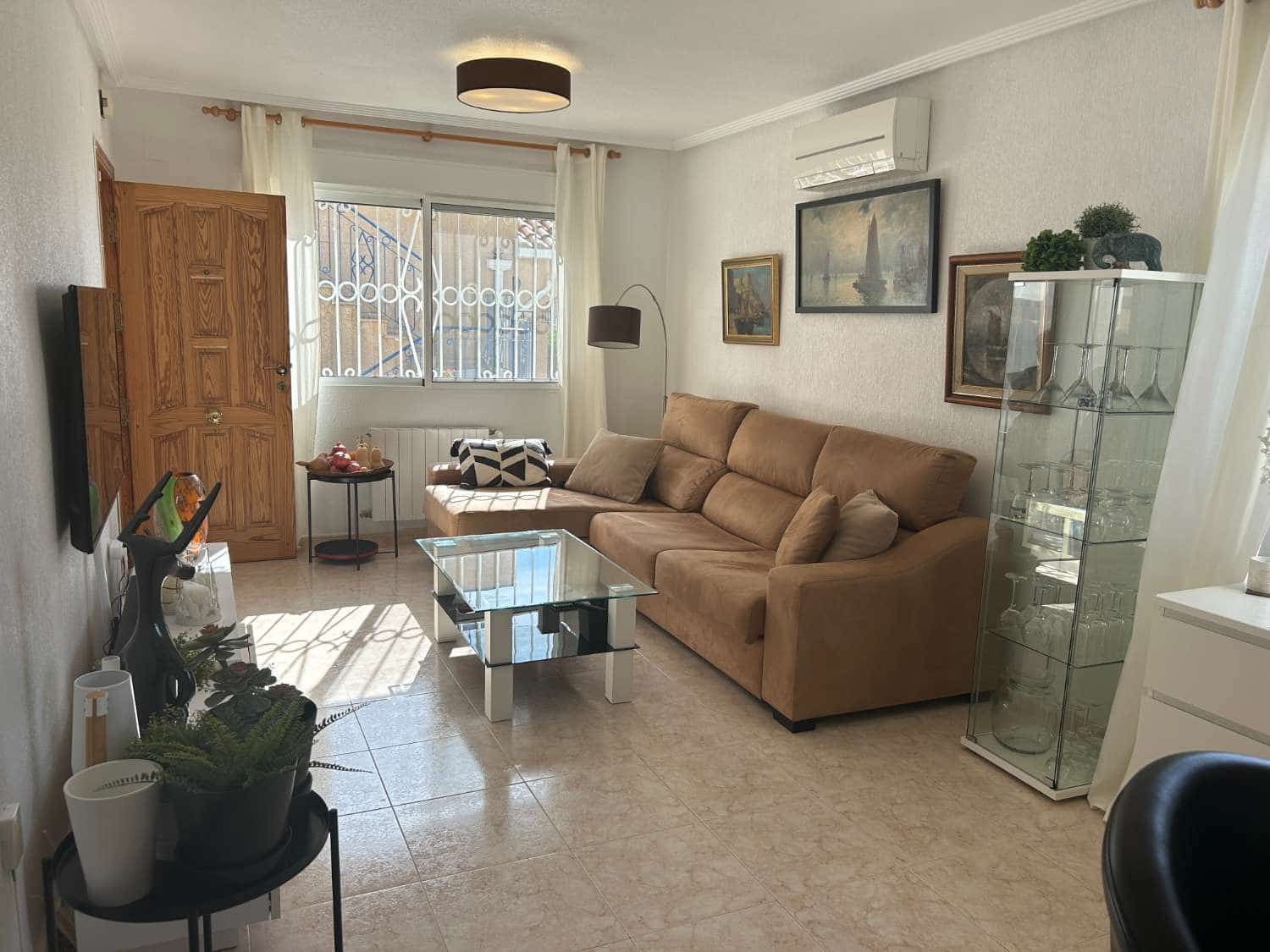 2 makuuhuone Huvila myytävänä paikassa Orihuela Costa mukana uima-altaan 
autotalli - 225 000 € (Ref: 9326016)