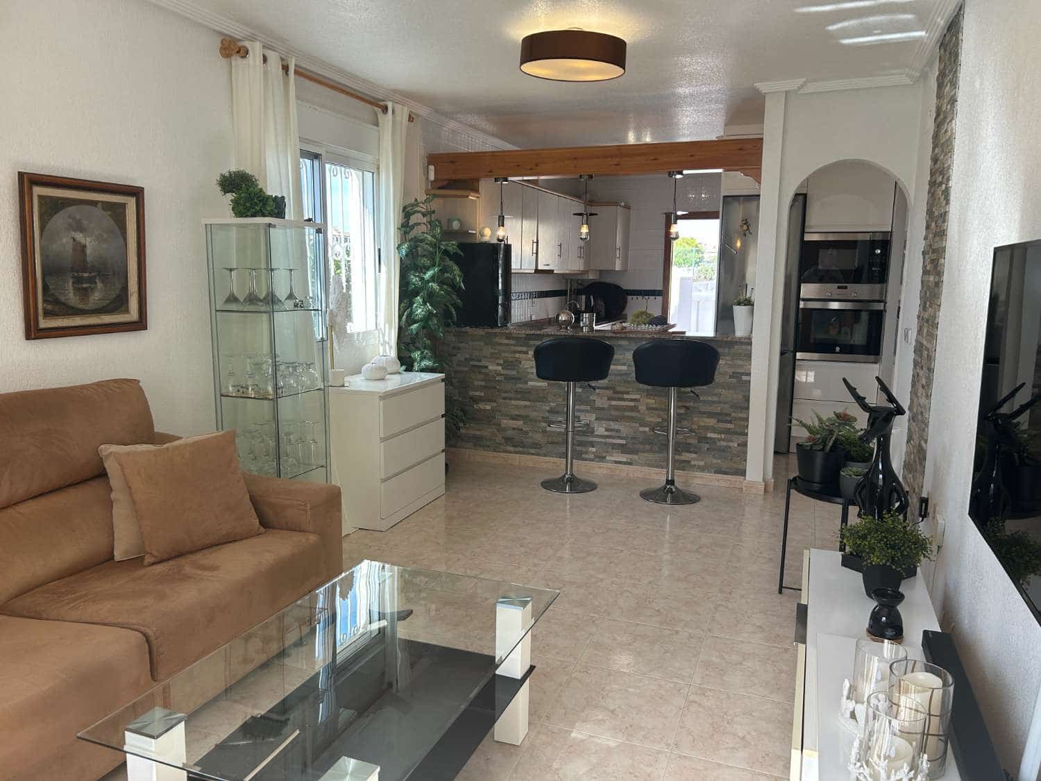 2 makuuhuone Huvila myytävänä paikassa Orihuela Costa mukana uima-altaan 
autotalli - 225 000 € (Ref: 9326016)