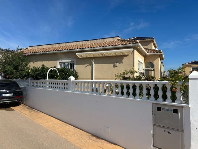 2 makuuhuone Huvila myytävänä paikassa Los Balcones - Los Altos, Orihuela mukana uima-altaan 
autotalli - 225 000 € (Ref: 9326016)
