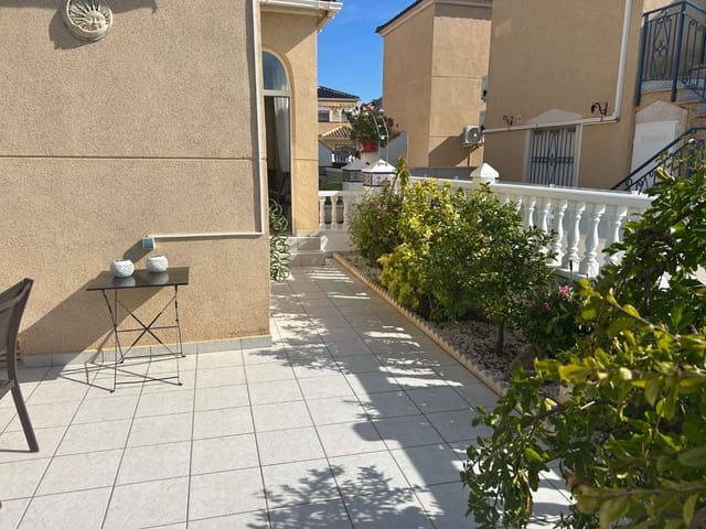2 makuuhuone Huvila myytävänä paikassa Los Balcones - Los Altos, Orihuela mukana uima-altaan 
autotalli - 225 000 € (Ref: 9326016)