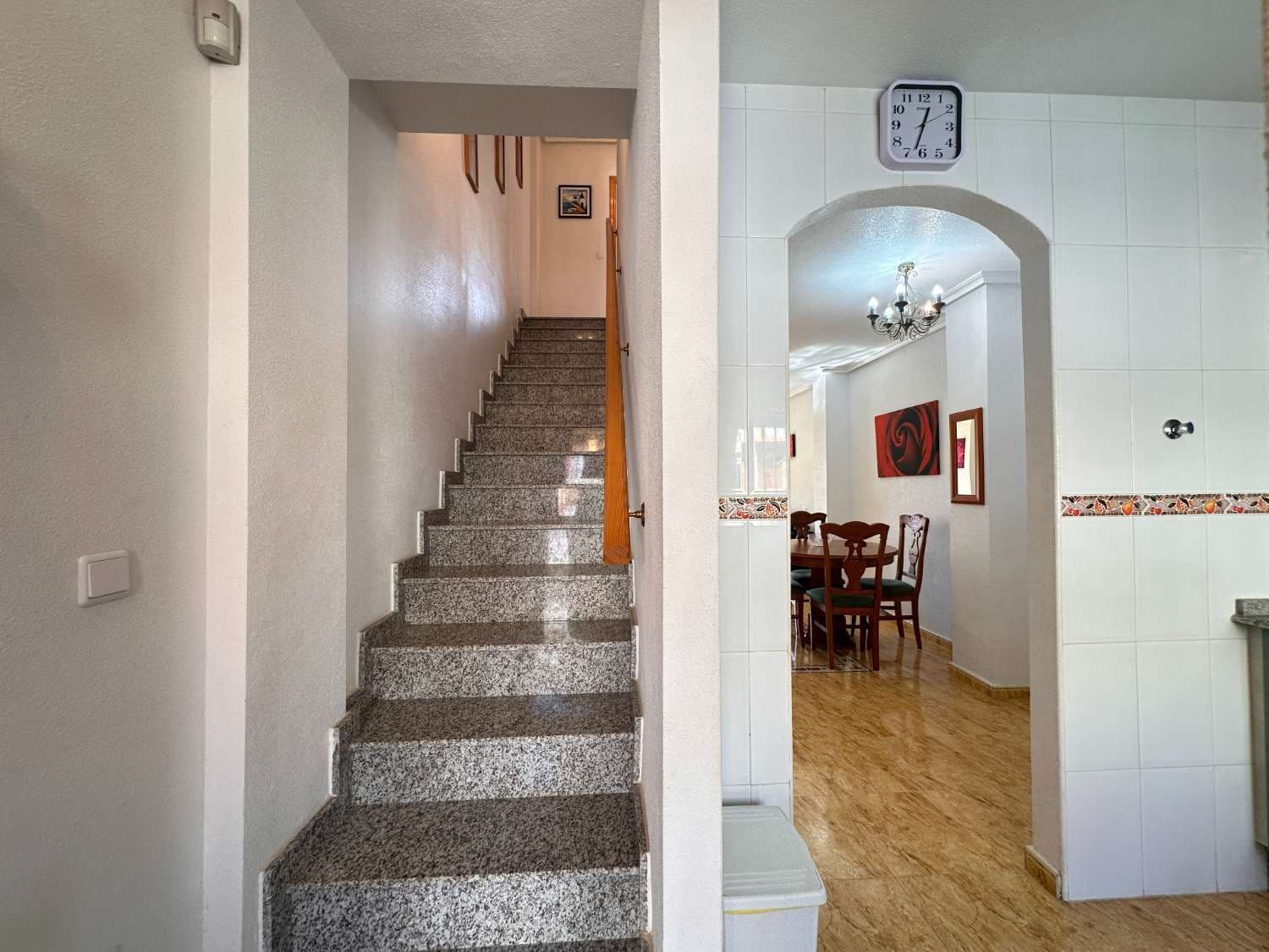 2 soveværelse Penthouse til salg i Orihuela med swimmingpool - € 145.000 (Ref: 9326017)