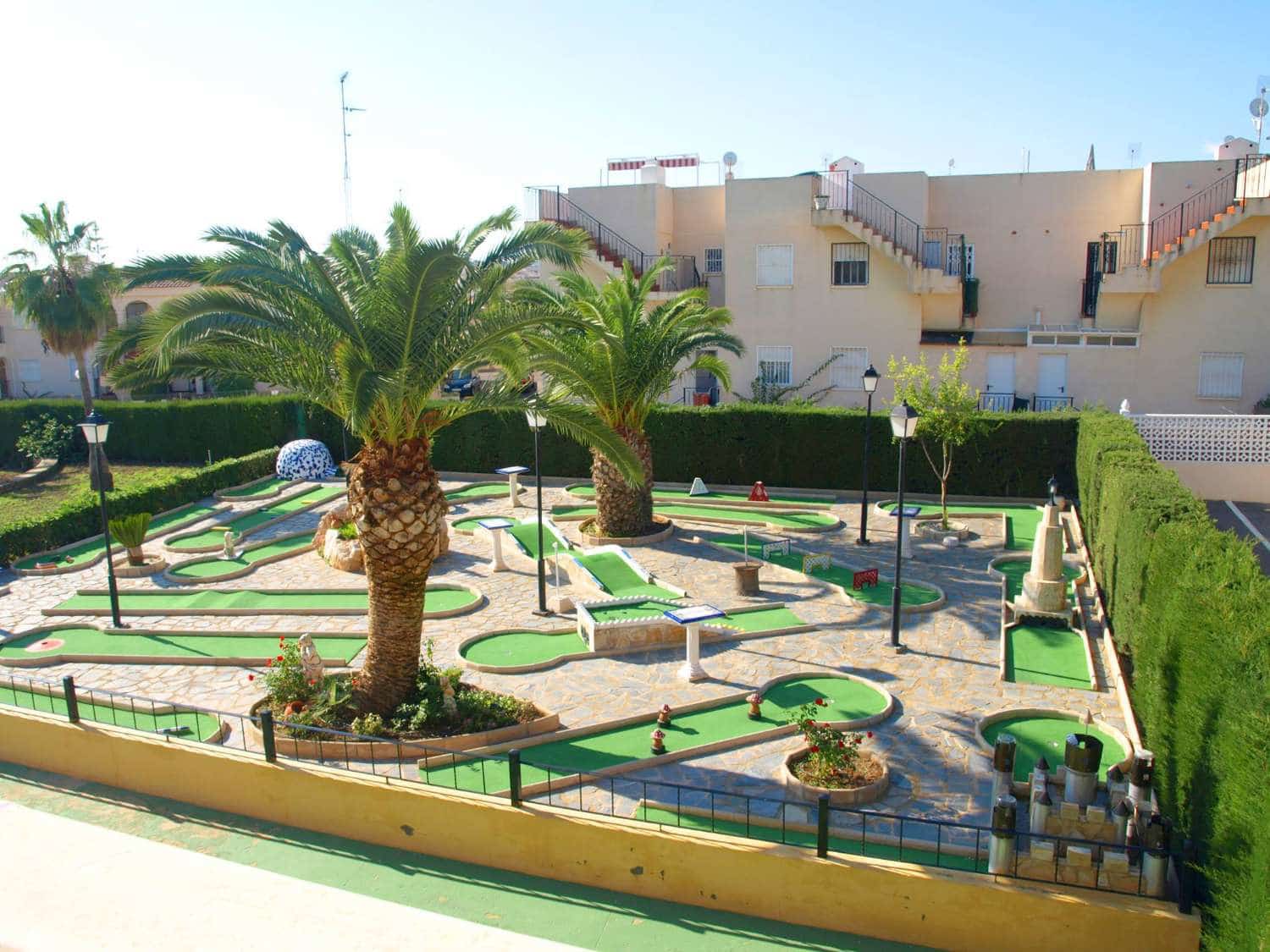 2 soveværelse Penthouse til salg i Orihuela med swimmingpool - € 145.000 (Ref: 9326017)
