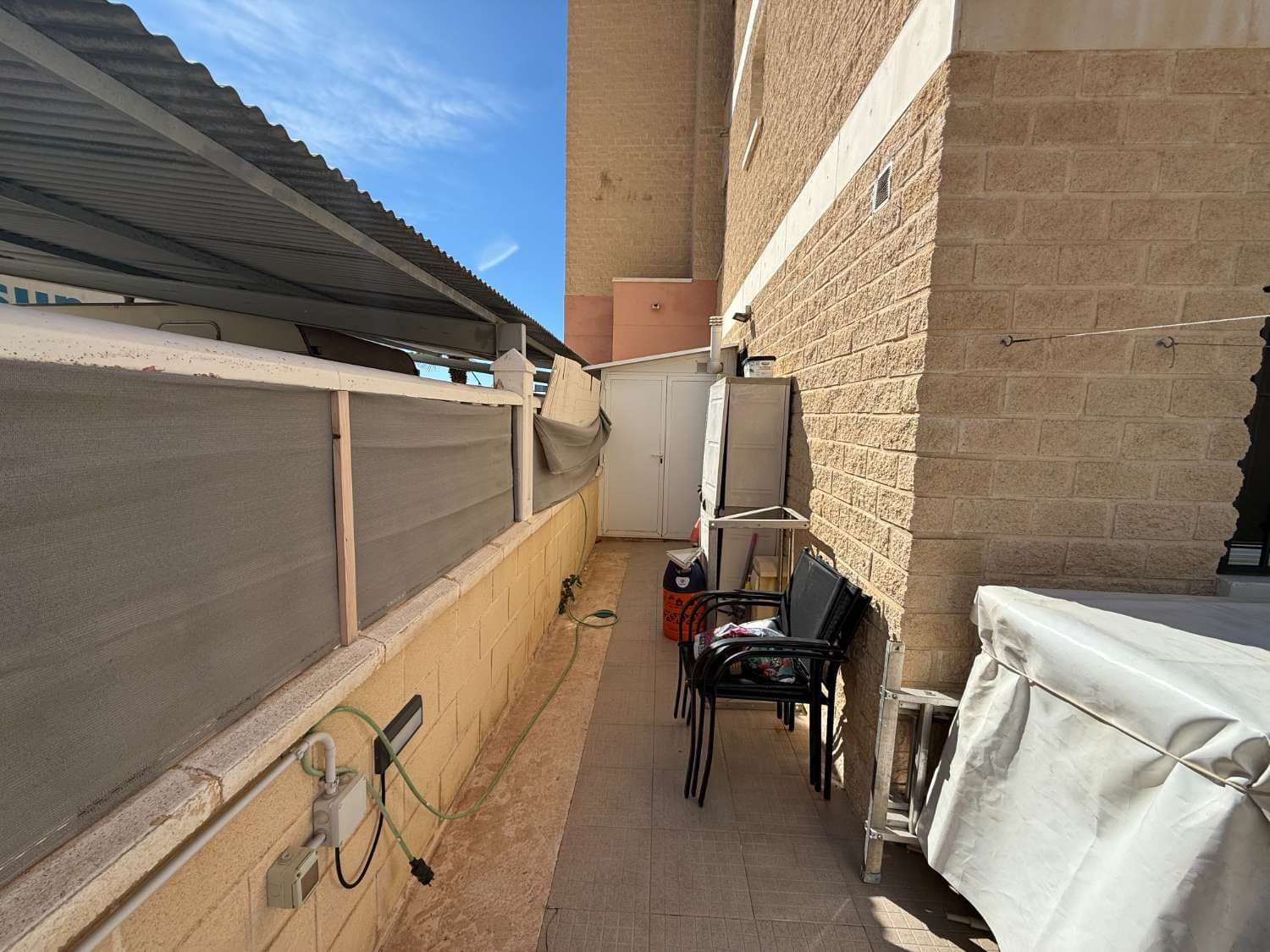2 sovrum Strandlägenhet till salu i Torrevieja med pool - 165 000 € (Ref: 9334421)