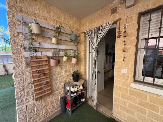 2 soveværelse Strandlejlighed til salg i Parque Acuático - Sector 25, Torrevieja med swimmingpool - € 165.000 (Ref: 9334421)