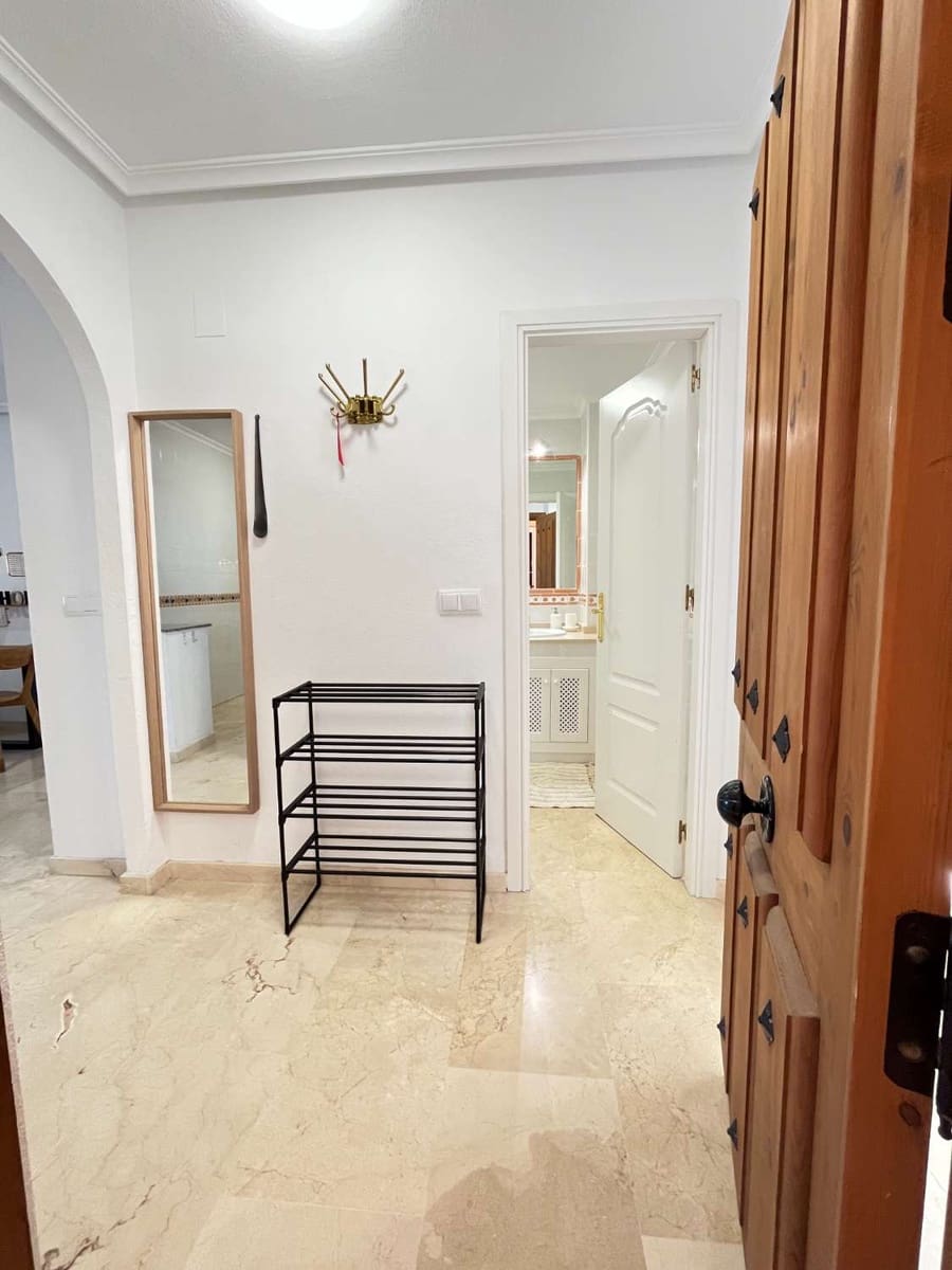 2 soveværelse Strandlejlighed til salg i Orihuela med swimmingpool garage - € 189.900 (Ref: 9346896)