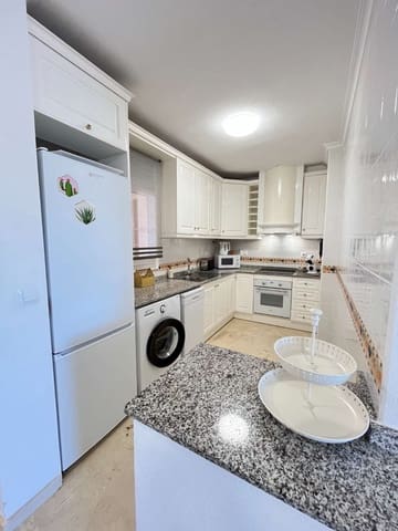 2 soveværelse Strandlejlighed til salg i Orihuela med swimmingpool garage - € 189.900 (Ref: 9346896)