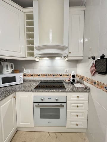 2 soveværelse Strandlejlighed til salg i Orihuela med swimmingpool garage - € 189.900 (Ref: 9346896)