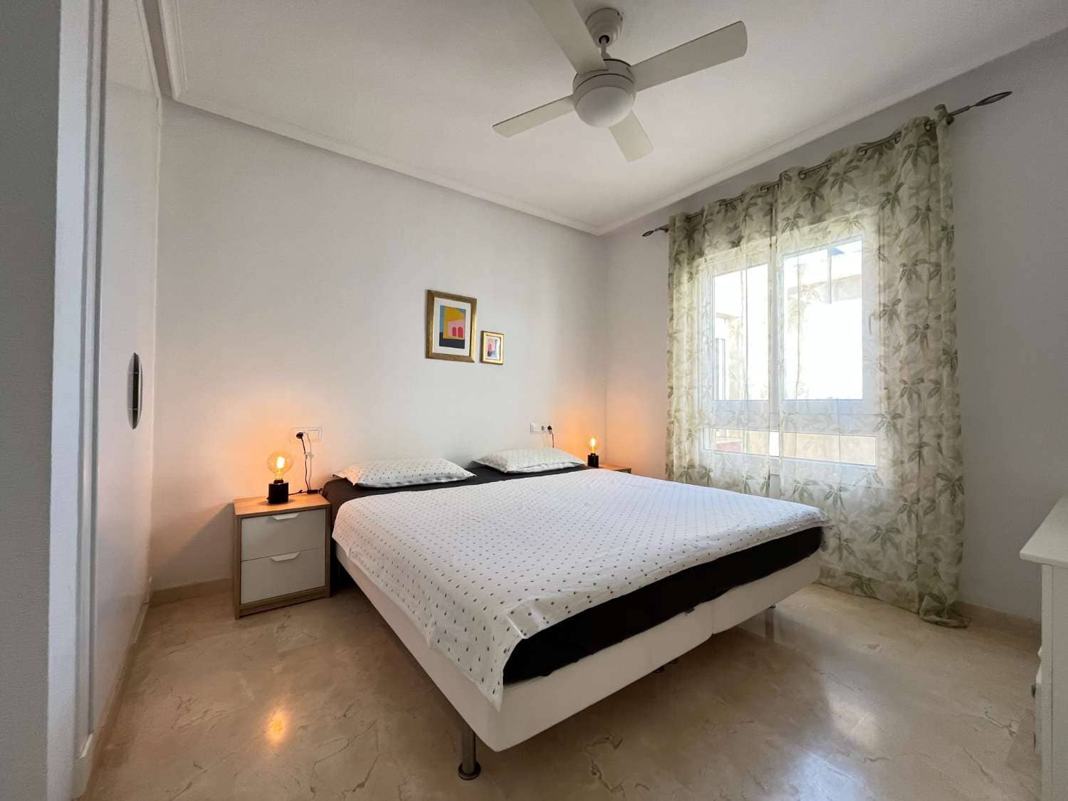 2 soveværelse Strandlejlighed til salg i Orihuela med swimmingpool garage - € 189.900 (Ref: 9346896)